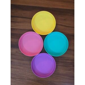 Vintage Tupperware Medium Wonders Bowls Set of 4 -Mold #1551